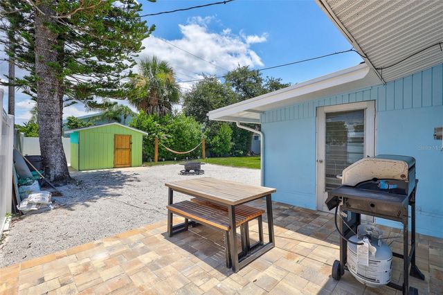 7687 117TH STREET, Seminole, FL 33772