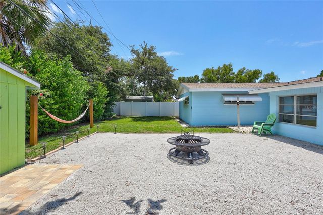 7687 117TH STREET, Seminole, FL 33772