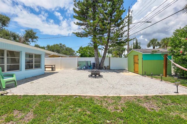 7687 117TH STREET, Seminole, FL 33772