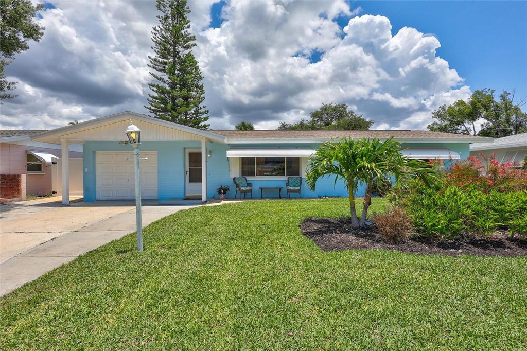 7687 117TH STREET, Seminole, FL 33772