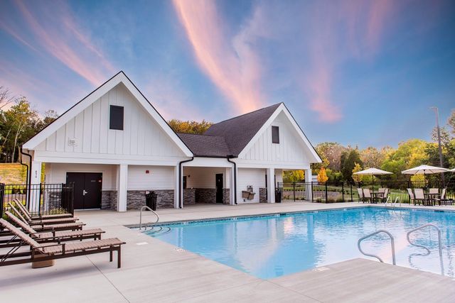 401 Tomlinson Pointe Dr, Mount Juliet, TN 37122