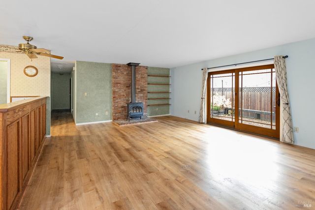 424-B Mason St, Healdsburg, CA 95448