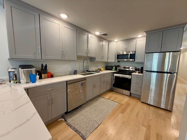 1674 Beacon Street 2-2, Brookline, MA 02445