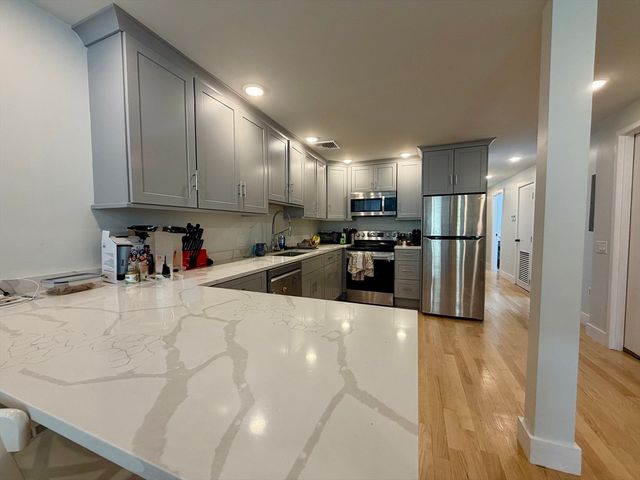 1674 Beacon Street 2-2, Brookline, MA 02445
