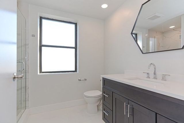 1674 Beacon Street 2-2, Brookline, MA 02445