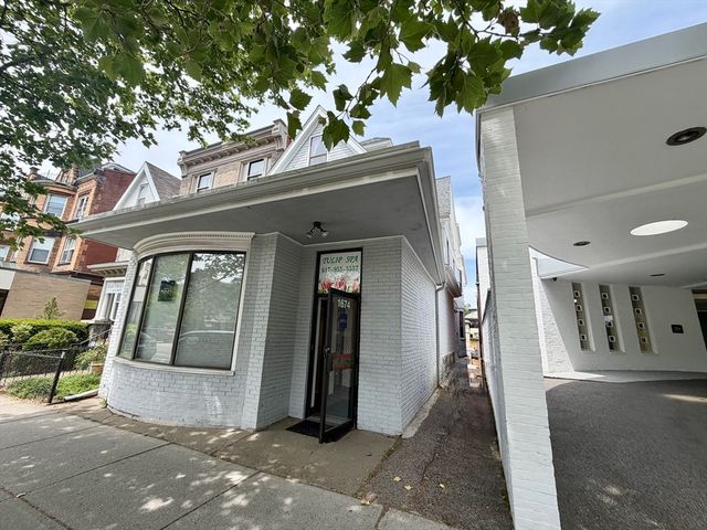 1674 Beacon Street 2-2, Brookline, MA 02445
