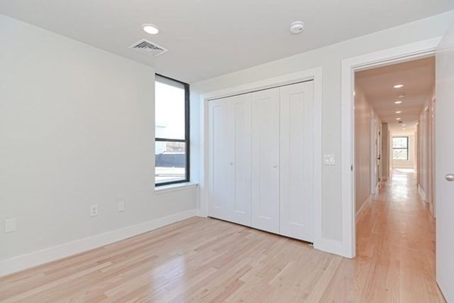 1674 Beacon Street 2-2, Brookline, MA 02445