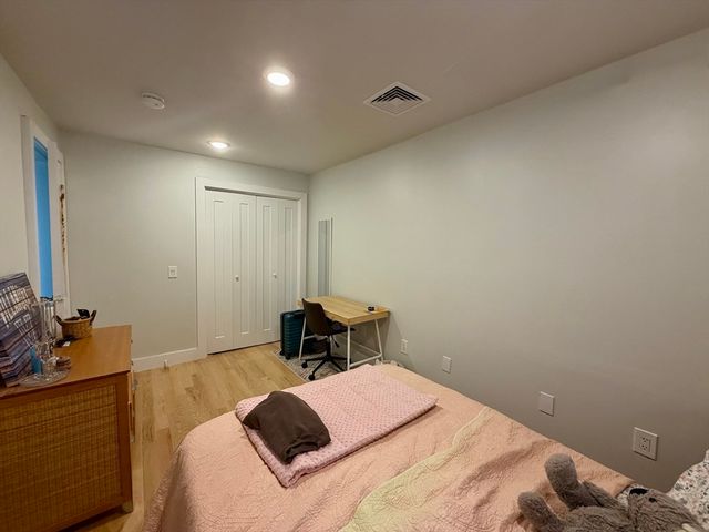 1674 Beacon Street 2-2, Brookline, MA 02445