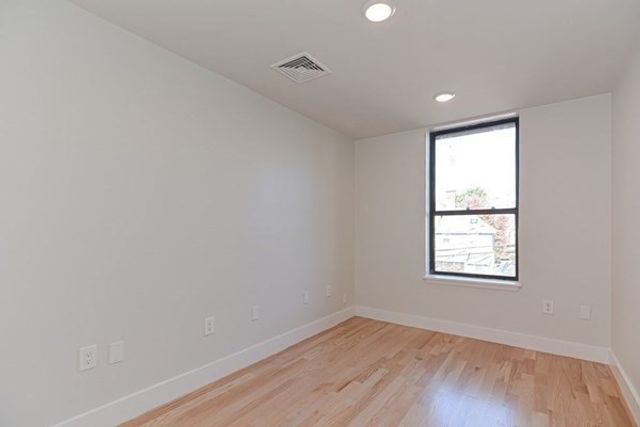 1674 Beacon Street 2-2, Brookline, MA 02445