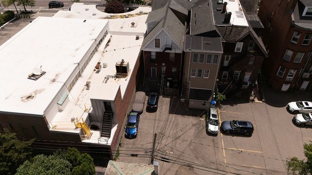 1674 Beacon Street 2-2, Brookline, MA 02445