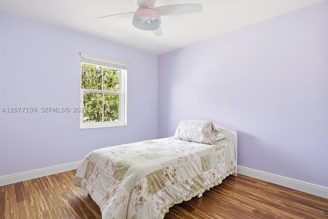 1880 Sweetbay Way, Hollywood, FL 33019