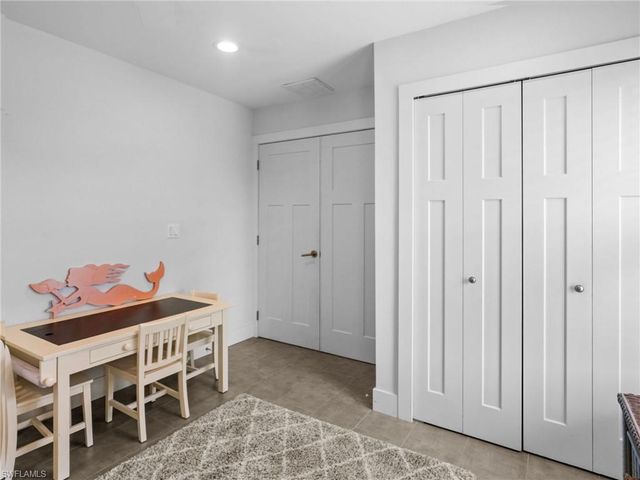 474 Lake Murex CIR, Sanibel, FL 33957