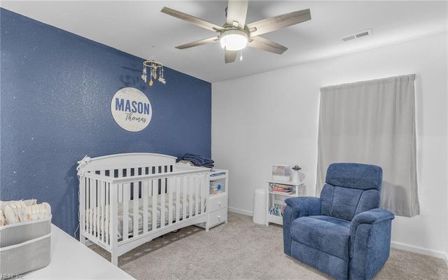 121 Topsail LN, Yorktown, VA 23693