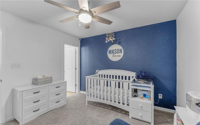 121 Topsail LN, Yorktown, VA 23693