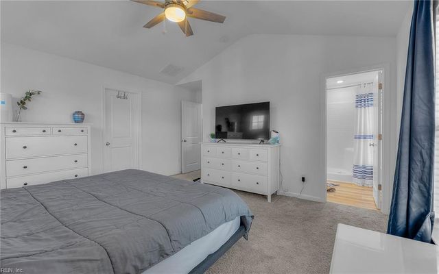 121 Topsail LN, Yorktown, VA 23693