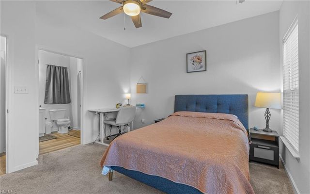 121 Topsail LN, Yorktown, VA 23693