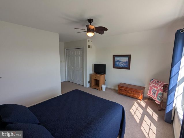 316 MARTINA DR, Chambersburg, PA 17201