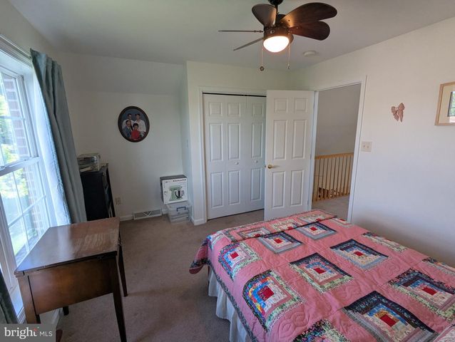 316 MARTINA DR, Chambersburg, PA 17201