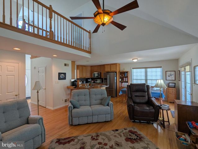 316 MARTINA DR, Chambersburg, PA 17201