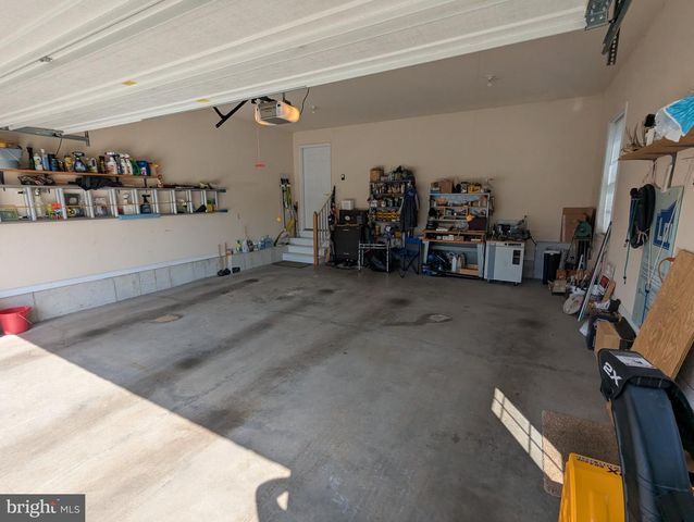 316 MARTINA DR, Chambersburg, PA 17201