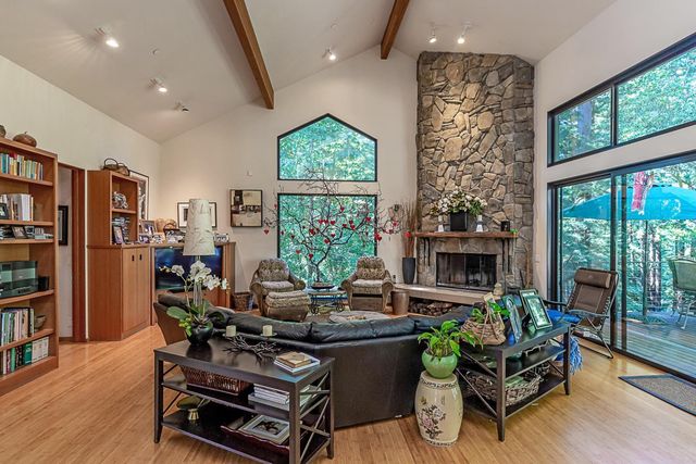 1100 Old La Honda Road, Woodside, CA 94062