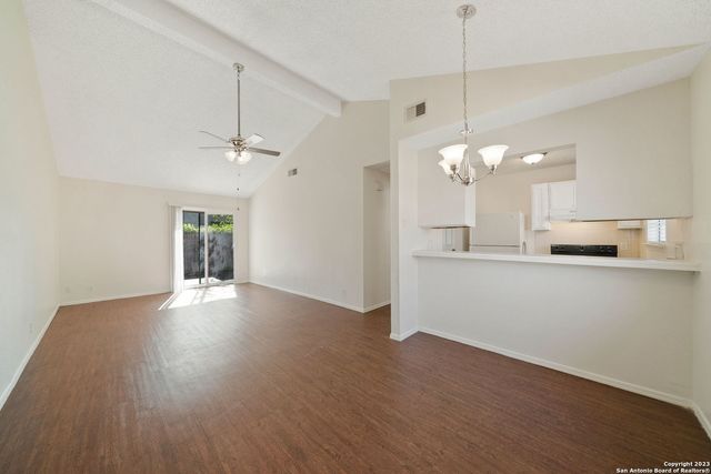 206 Bexar Dr, San Antonio, TX 78228