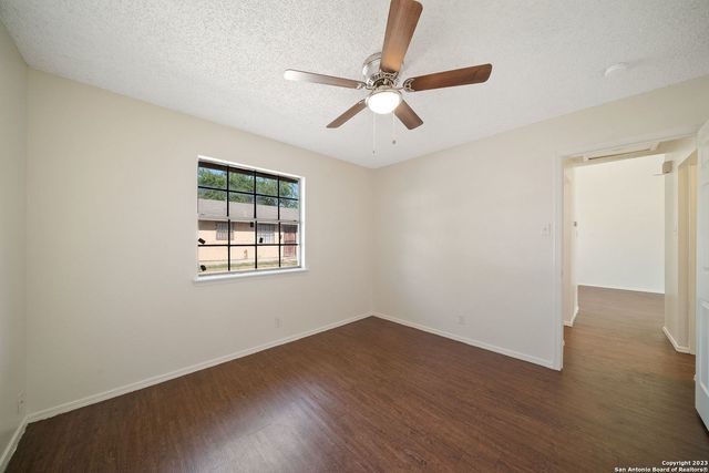 206 Bexar Dr, San Antonio, TX 78228