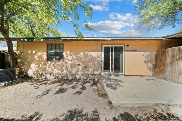 206 Bexar Dr, San Antonio, TX 78228