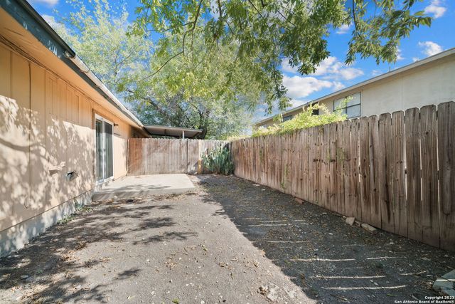 206 Bexar Dr, San Antonio, TX 78228