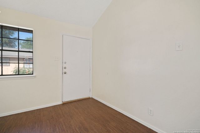 206 Bexar Dr, San Antonio, TX 78228