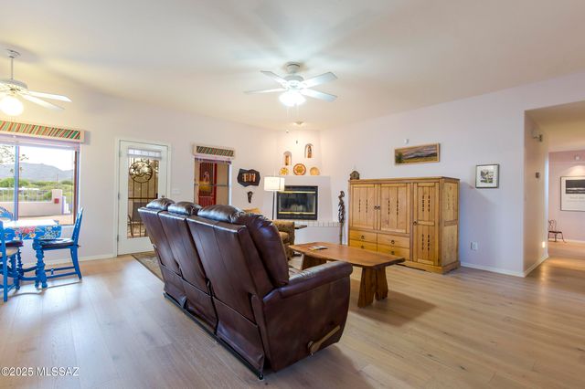 4920 W Harris Hawk Place, Tucson, AZ 85745