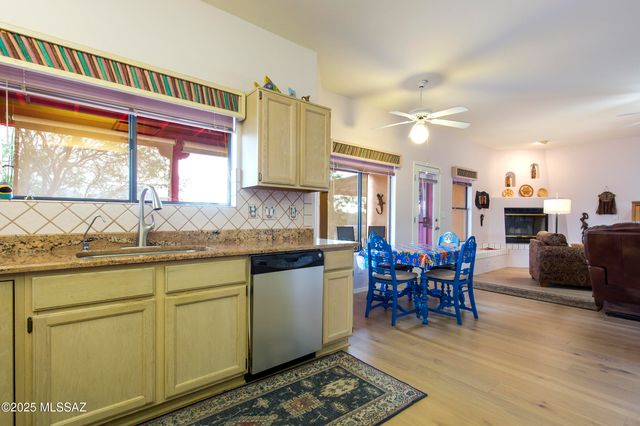 4920 W Harris Hawk Place, Tucson, AZ 85745