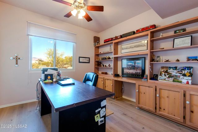 4920 W Harris Hawk Place, Tucson, AZ 85745