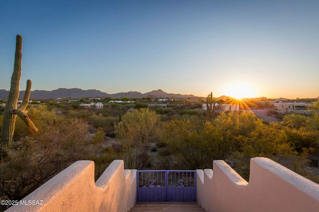 4920 W Harris Hawk Place, Tucson, AZ 85745