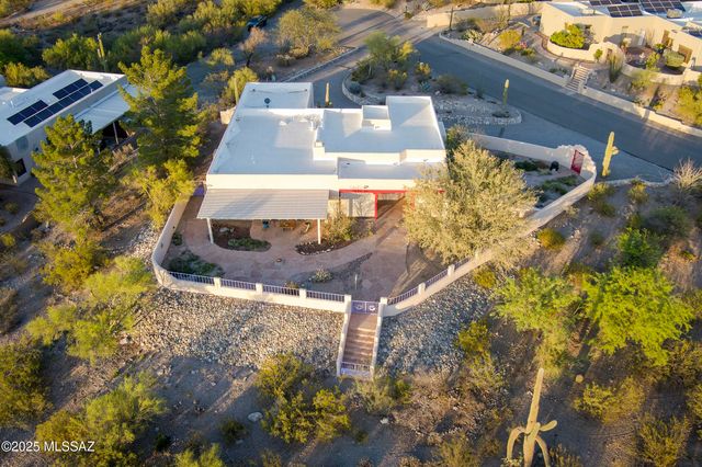 4920 W Harris Hawk Place, Tucson, AZ 85745