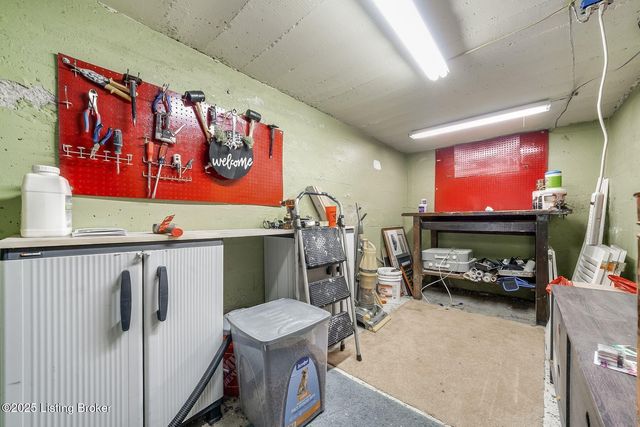 1214 Audubon Pkwy, Louisville, KY 40213