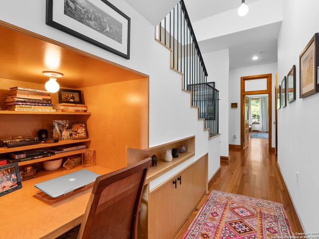 211 Devine Street, San Antonio, TX 78210