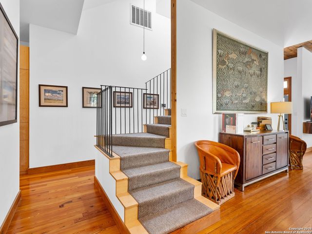 211 Devine Street, San Antonio, TX 78210