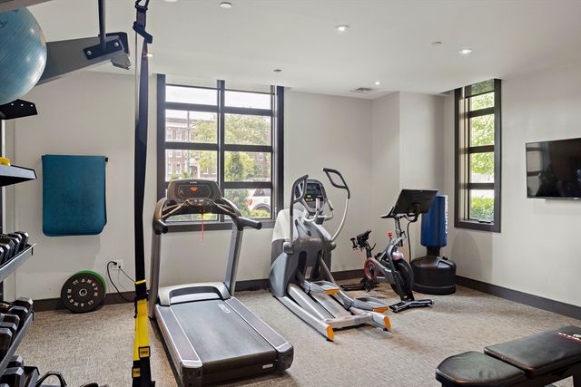 1650 Commonwealth Ave 204, Boston, MA 02135