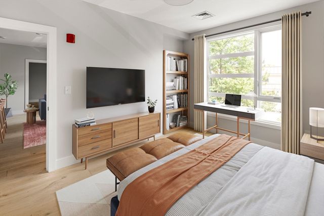 1650 Commonwealth Ave 204, Boston, MA 02135