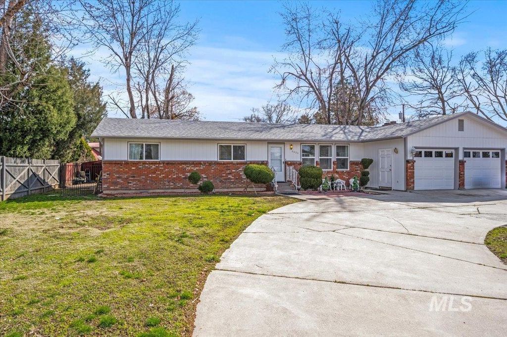 4024 N Cole Road, Boise, ID 83704