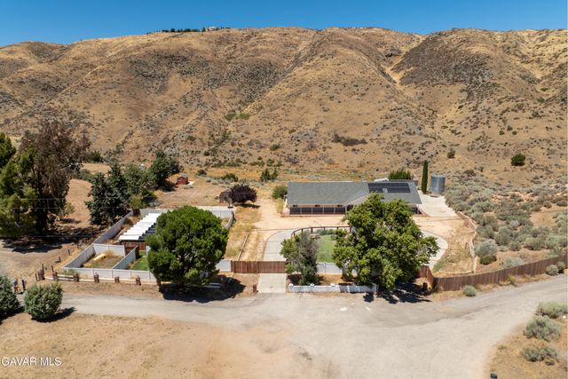 6221 Elizabeth Lake Road, Leona Valley, CA 93551