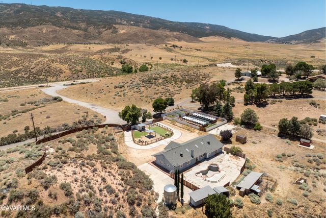 6221 Elizabeth Lake Road, Leona Valley, CA 93551