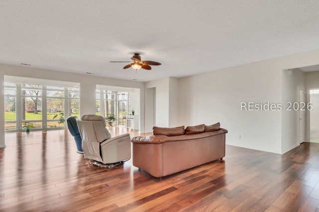 15 Tallow Dr, Bluffton, SC 29909