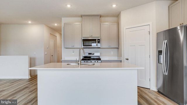 114 ERICA LN, Columbia, PA 17512