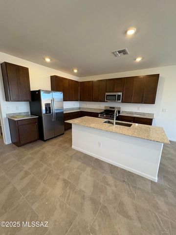 17705 S Sweet Fern Avenue, Vail, AZ 85641