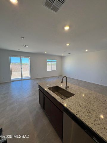 17705 S Sweet Fern Avenue, Vail, AZ 85641