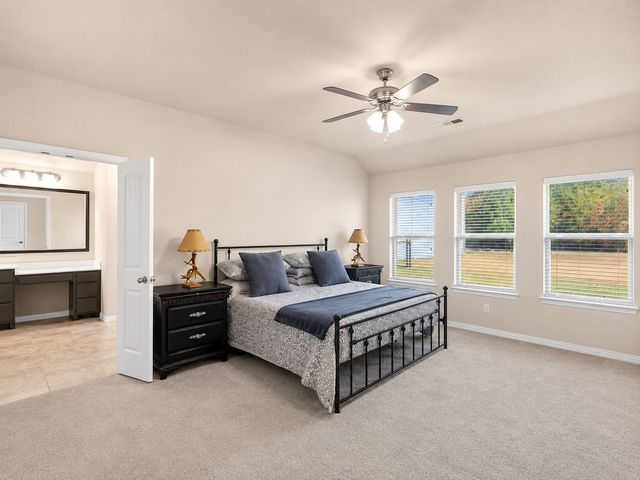 1231 Christie Lane, Terrell, TX 75161