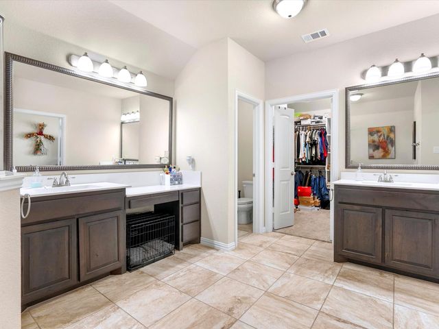 1231 Christie Lane, Terrell, TX 75161