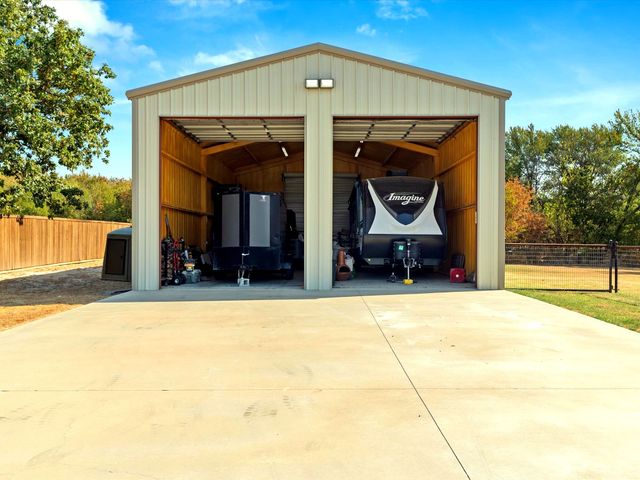 1231 Christie Lane, Terrell, TX 75161